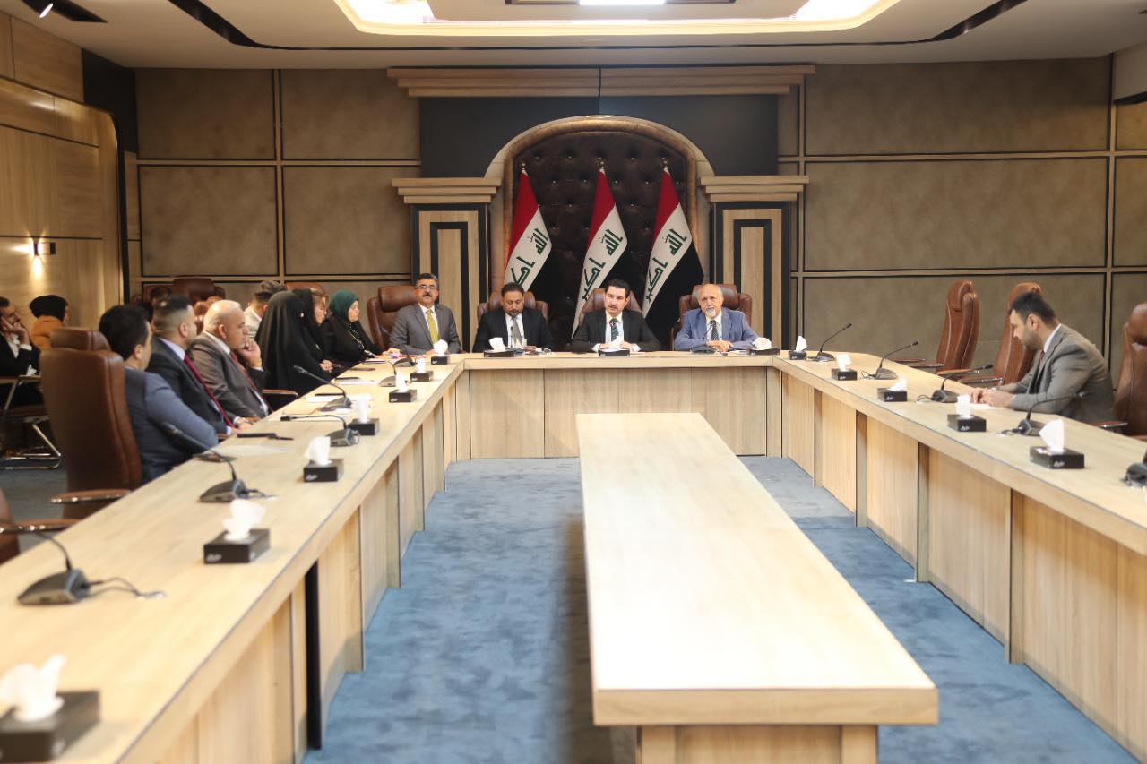 اجتماع شاخوان عبدالله مع اللجنة المالية النيابية